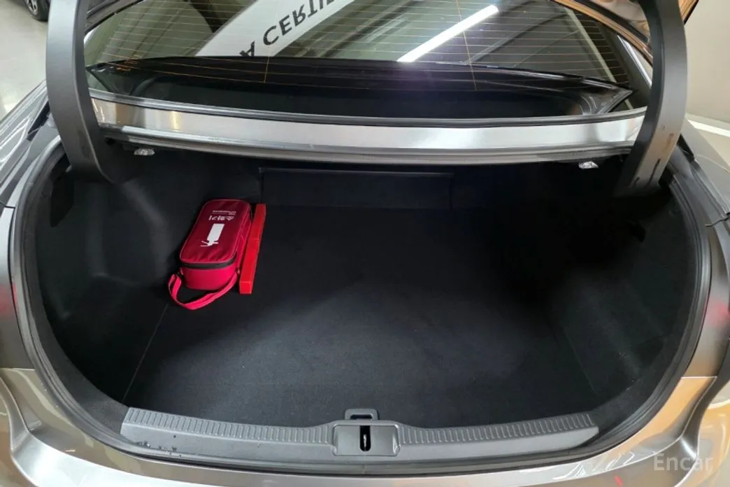 Toyota Crown 2023 2.4 4WD Dual Boost HYbrid