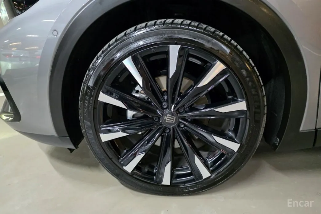 Toyota Crown 2023 2.4 4WD Dual Boost HYbrid