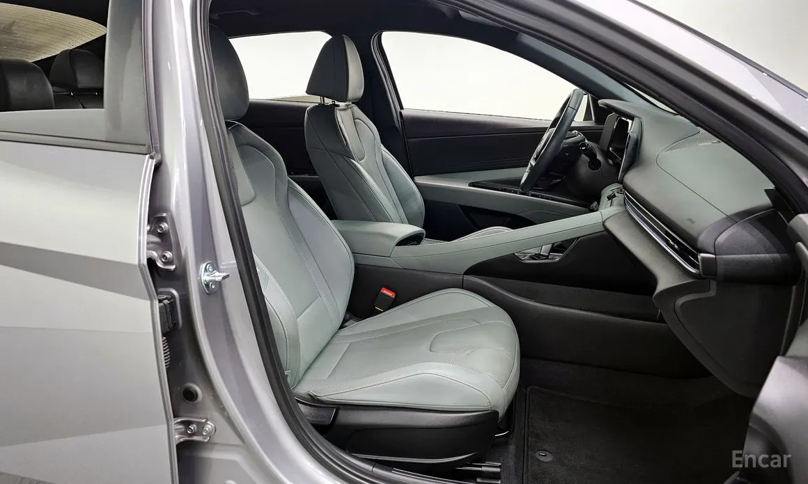 Hyundai Avante 2023 1.6