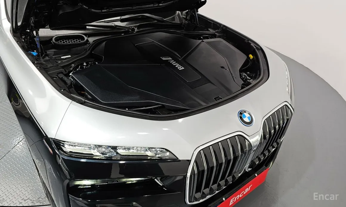 BMW i7 2022 xDrive 60 M sport