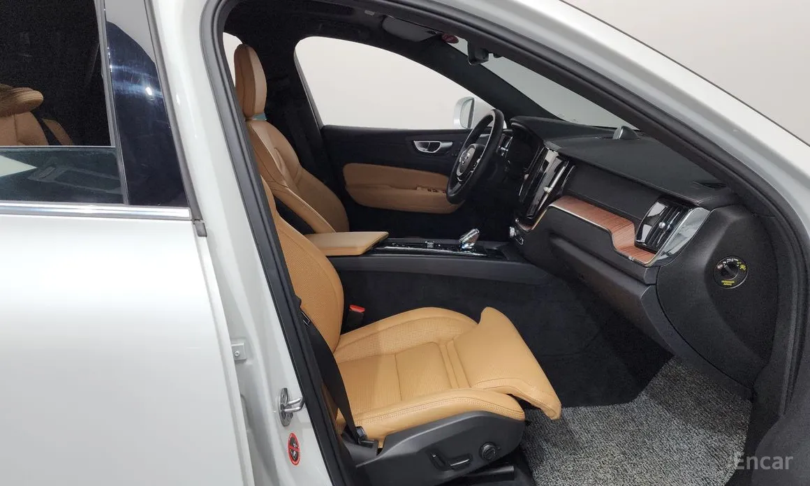 Volvo XC60 2017 B6 Ultimate Bright