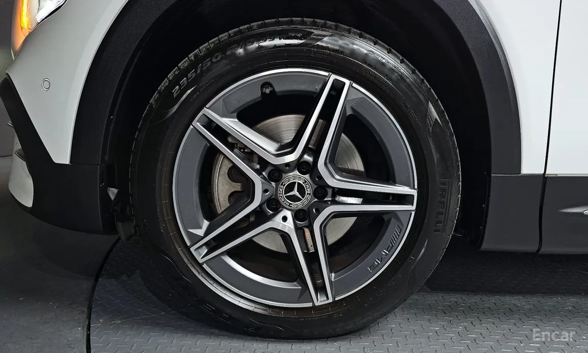 Mercedes-Benz GLB-Class 2020 GLB250 4MATIC