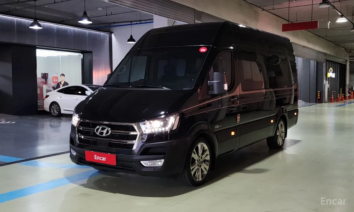 Hyundai Solati 2015 15-seater