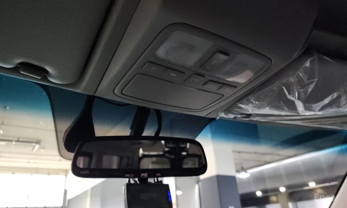 Hyundai Solati 2015 15-seater