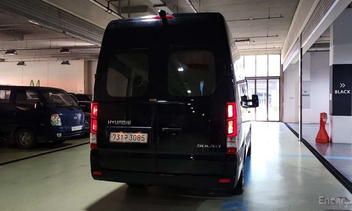 Hyundai Solati 2015 15-seater