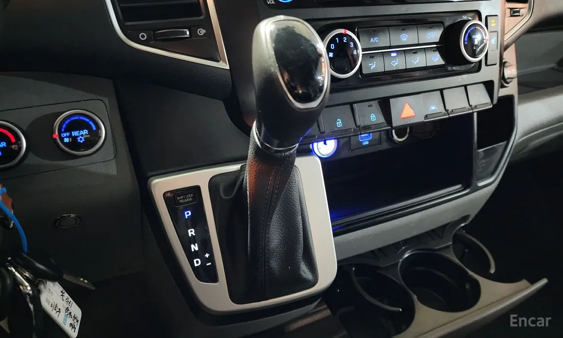 Hyundai Solati 2015 15-seater