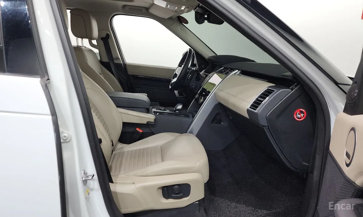 Land Rover Discovery 2017 D250 SE