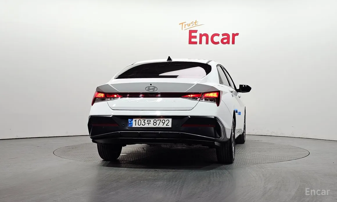 Hyundai Avante 2023 1.6