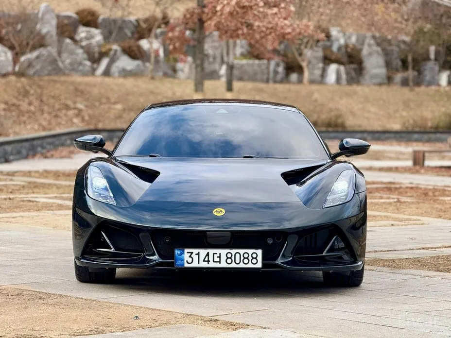 2021 Lotus Emira