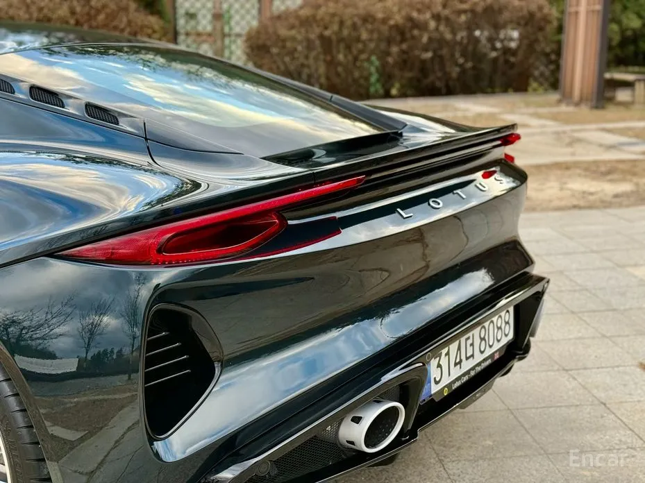 Lotus Emira 2021 3.5