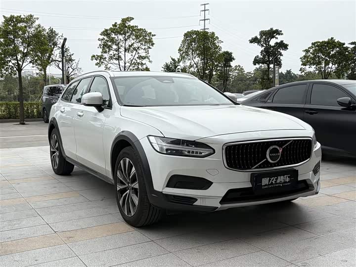 Volvo V90 2022 2022款 Cross Country B5 AWD 智远版