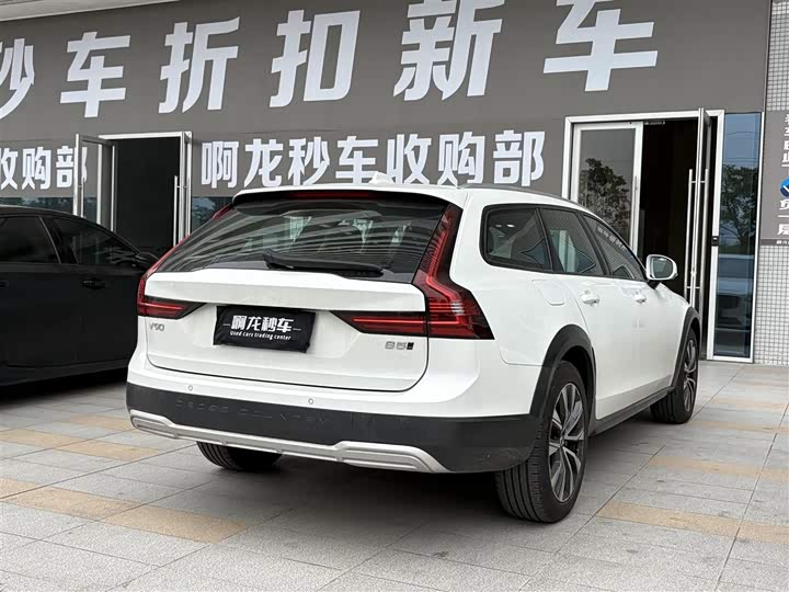 Volvo V90 2022 2022款 Cross Country B5 AWD 智远版