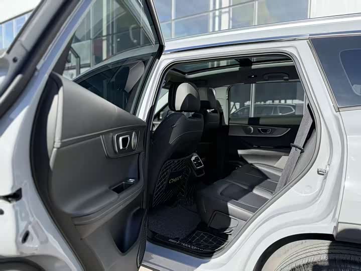 Chery Tiggo 8 Pro Hybrid 2023 2023款 冠军版 1.5T 100km 荣耀版