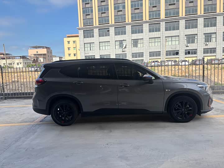 Chevrolet Orlando 2020 2020款 轻混 Redline 530T 自动纵享版（5+2款）