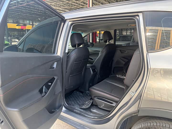 Chevrolet Orlando 2020 2020款 轻混 Redline 530T 自动纵享版（5+2款）