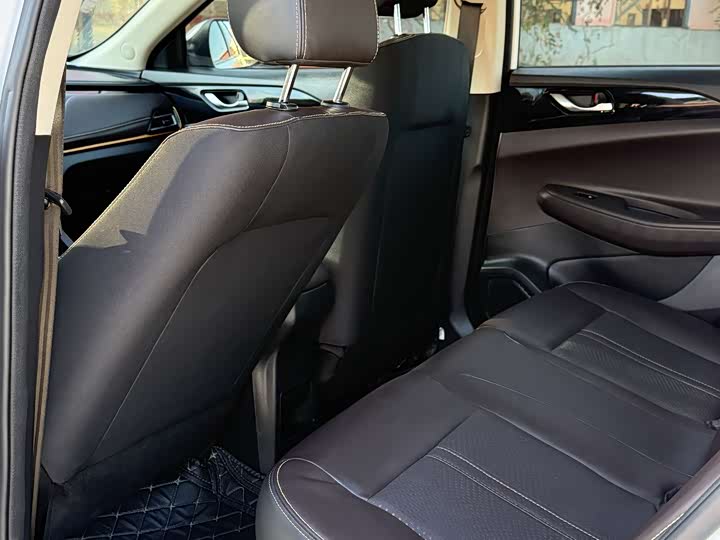 Changan Eado DT 2021 2021款 1.6L 自动豪华型