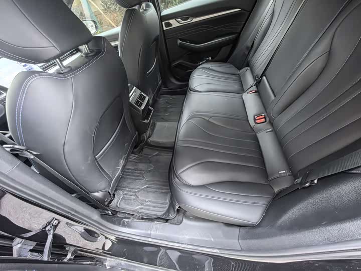 Geely Preface 2025 2025款 东方曜 1.5TD 惊鸿版