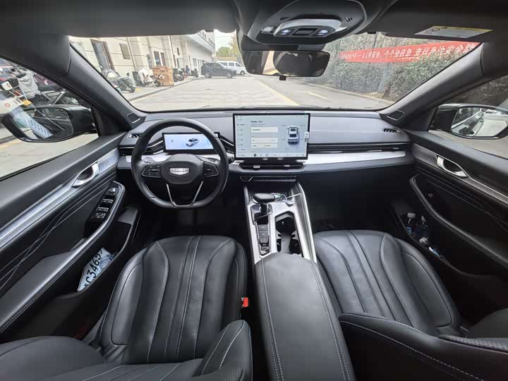 Geely Preface 2025 2025款 东方曜 1.5TD 惊鸿版