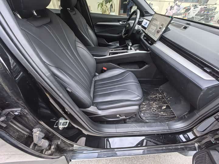 Geely Preface 2025 2025款 东方曜 1.5TD 惊鸿版