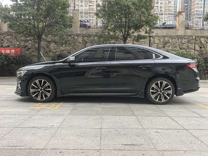 Geely Preface 2025 2025款 东方曜 1.5TD 惊鸿版