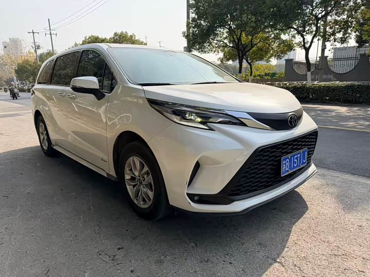 Toyota Granvia 2024 2024款 2.5L混动 舒适版