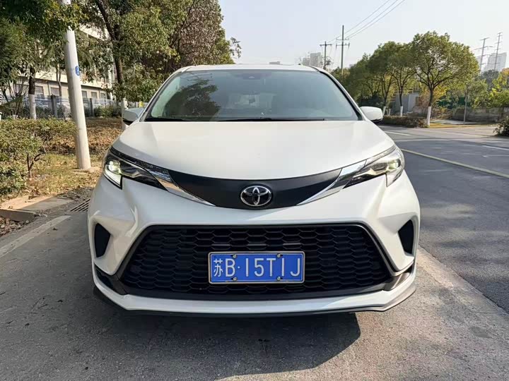 Toyota Granvia 2024 2024款 2.5L混动 舒适版