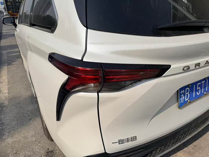 Toyota Granvia 2024 2024款 2.5L混动 舒适版