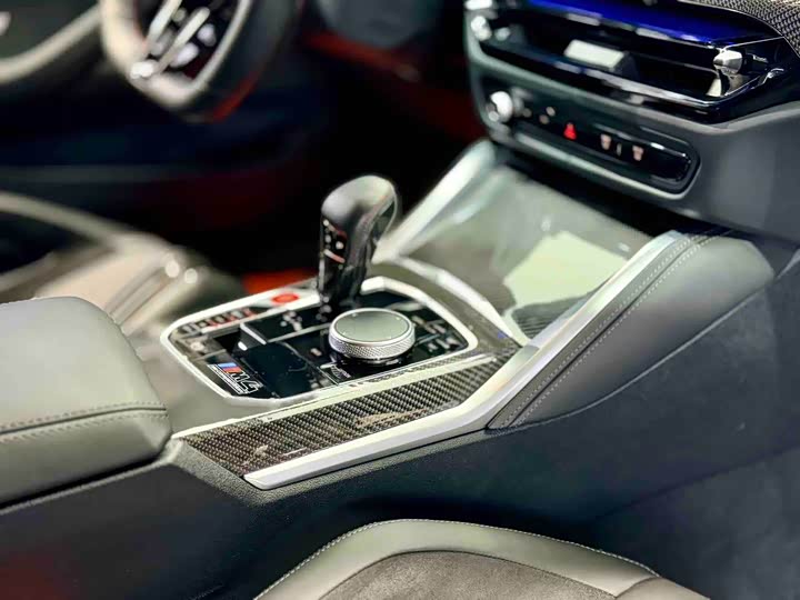 BMW M4 2024 2024款 M4双门轿跑车 M xDrive 雷霆版