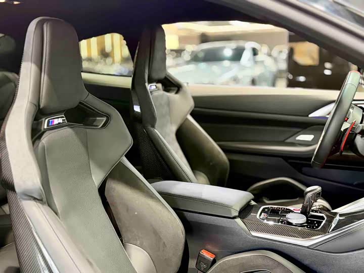 BMW M4 2024 2024款 M4双门轿跑车 M xDrive 雷霆版