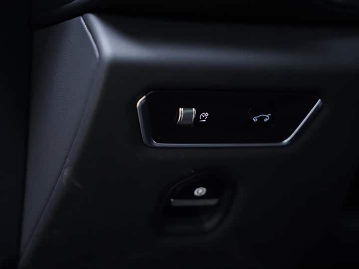 Lotus Emira 2021 2021款 2.0T DCT First Edition