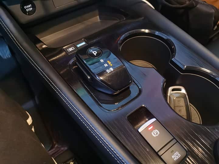 Nissan X-Trail 2023 2023款 e-POWER 超混双电机四驱豪华版