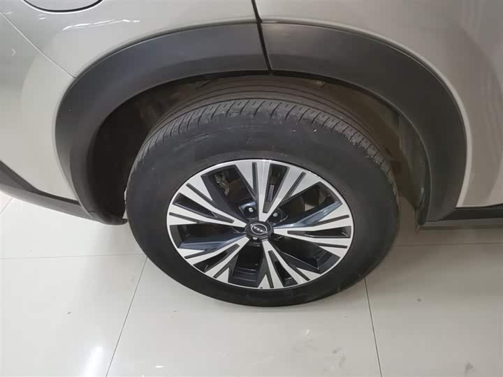 Nissan X-Trail 2023 2023款 e-POWER 超混双电机四驱豪华版