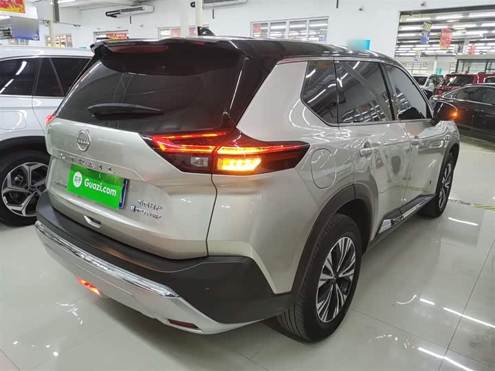Nissan X-Trail 2023 2023款 e-POWER 超混双电机四驱豪华版