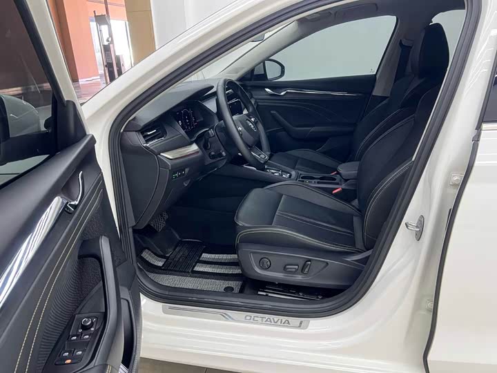 Skoda Octavia Pro 2022 2022款 PRO TSI280 奢享版