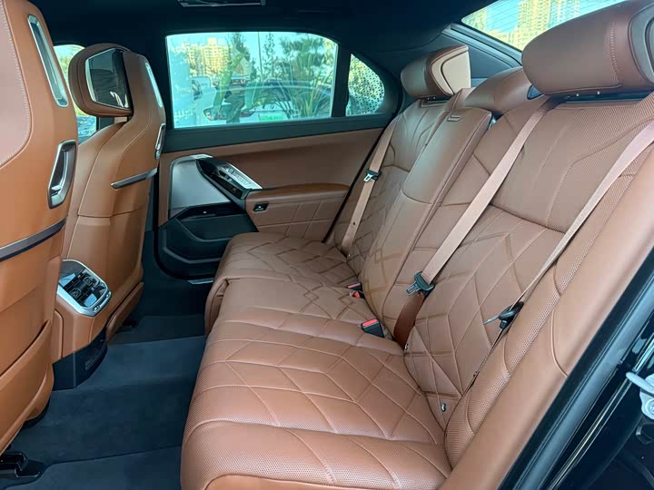 BMW 7 Series 2023 2023款 740Li 尊享型 M运动套装