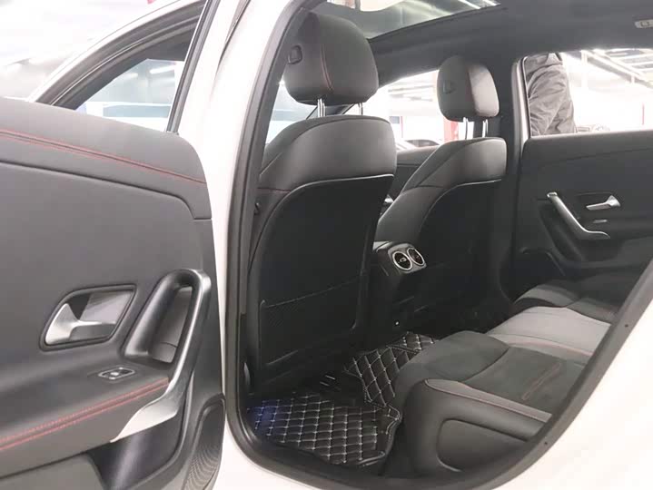 Mercedes-Benz A-Class 2024 2024款 改款 A 200 L 时尚型