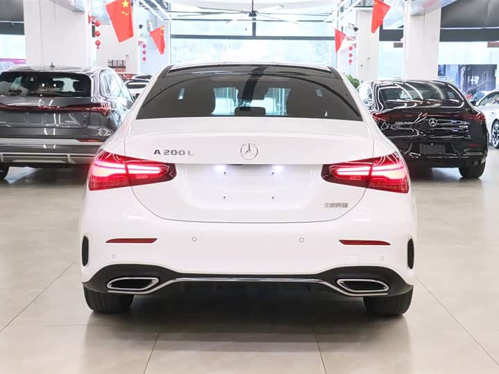 Mercedes-Benz A-Class 2024 2024款 改款 A 200 L 时尚型