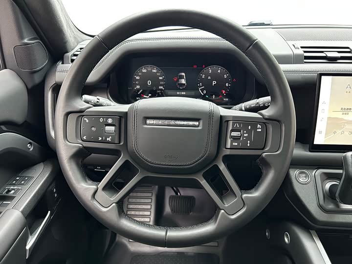 Land Rover Defender 2025 2025款 110 3.0T P400 X-Dynamic HSE