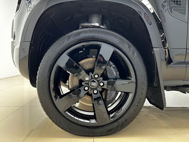 Land Rover Defender 2025 2025款 110 3.0T P400 X-Dynamic HSE
