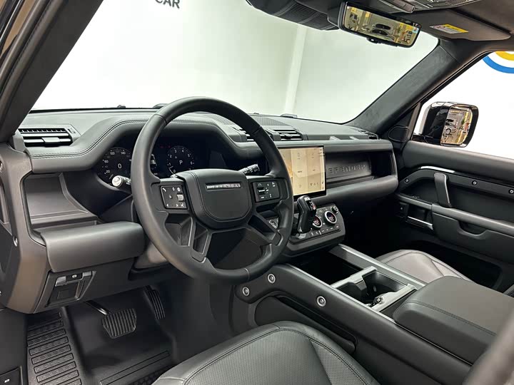 Land Rover Defender 2025 2025款 110 3.0T P400 X-Dynamic HSE