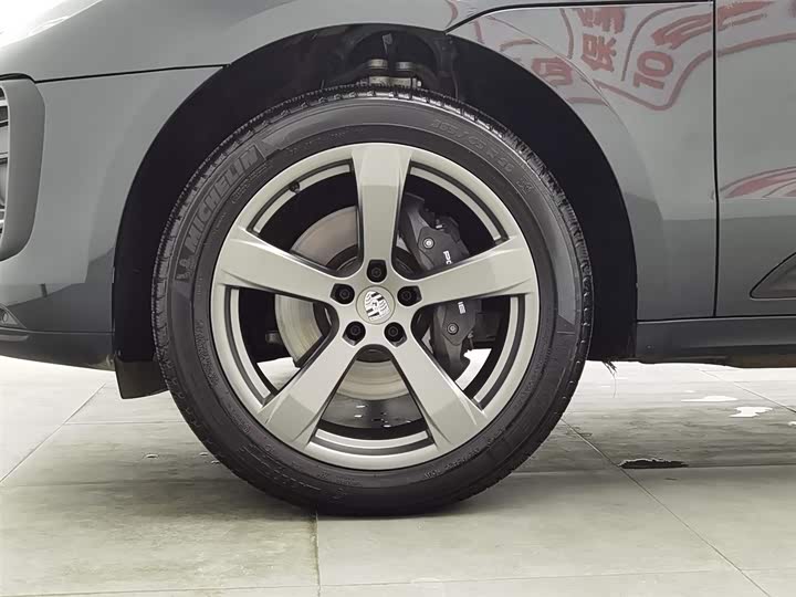 Porsche Macan 2025 2025款 Macan 2.0T 逐梦版