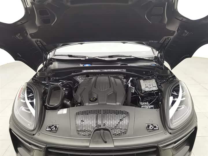 Porsche Macan 2025 2025款 Macan 2.0T 逐梦版