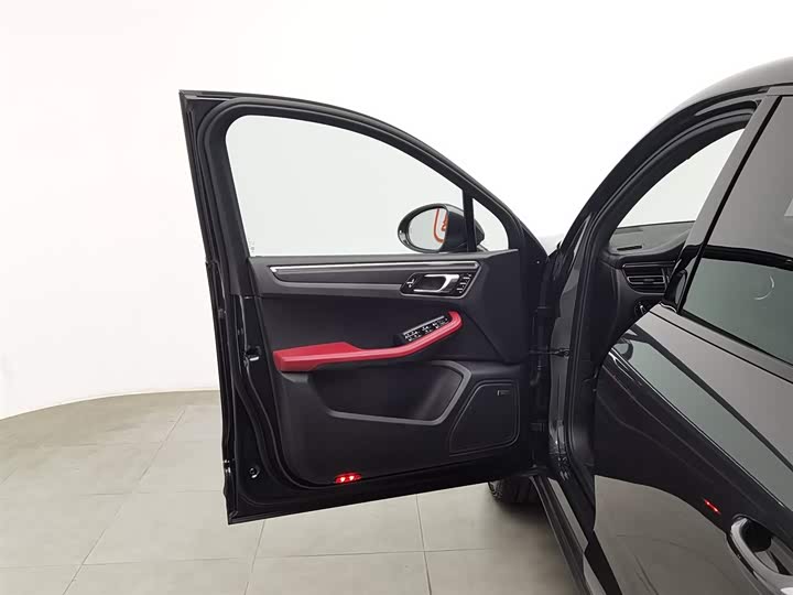 Porsche Macan 2025 2025款 Macan 2.0T 逐梦版