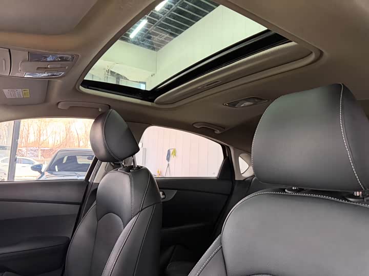 Kia K3 2021 2021款 改款 1.5L CVT时尚版