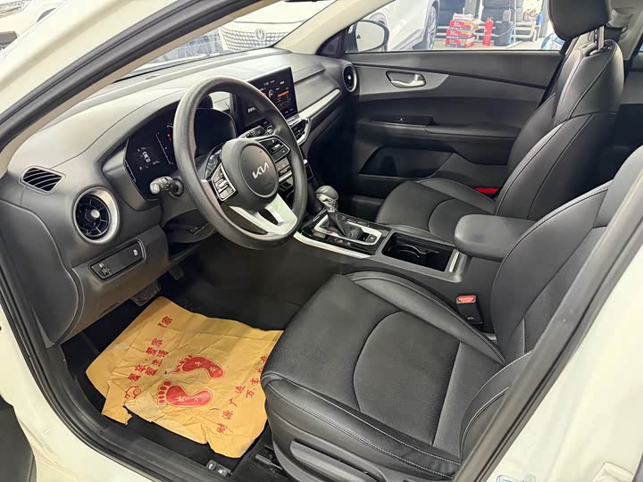 Kia K3 2021 2021款 改款 1.5L CVT时尚版