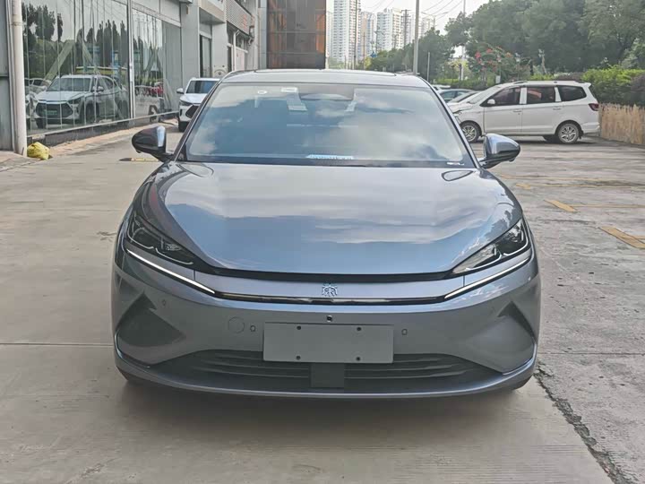 2025 BYD Qin L
