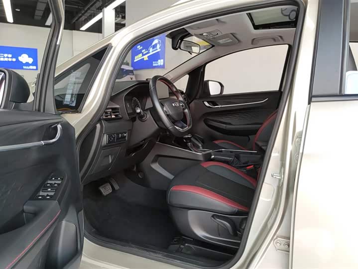 Geely Vision X3 2021 2021款 PRO 1.5L CVT尊贵型