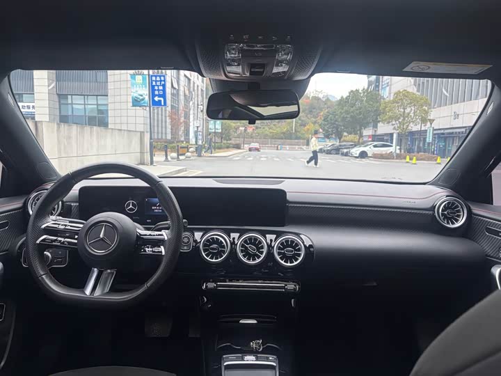 Mercedes-Benz A-Class 2025 2025款 改款 A 200 L 时尚型