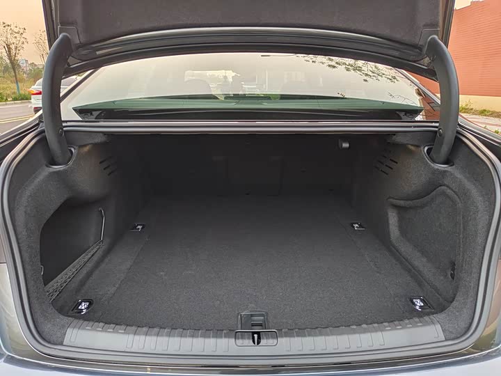 Audi A6L 2024 2024款 45 TFSI 臻选动感型