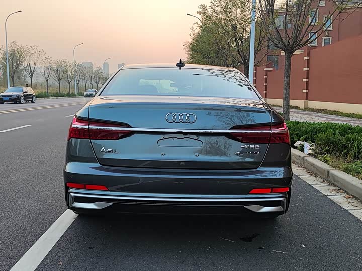 Audi A6L 2024 2024款 45 TFSI 臻选动感型